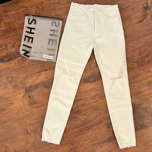 SHEIN/brand new white/cream jeans